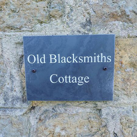 Old Blacksmiths Cottage 马克特拉森 外观 照片