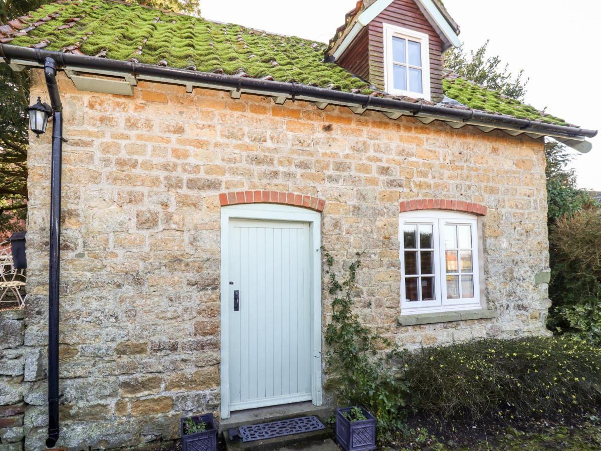 Old Blacksmiths Cottage 马克特拉森 外观 照片