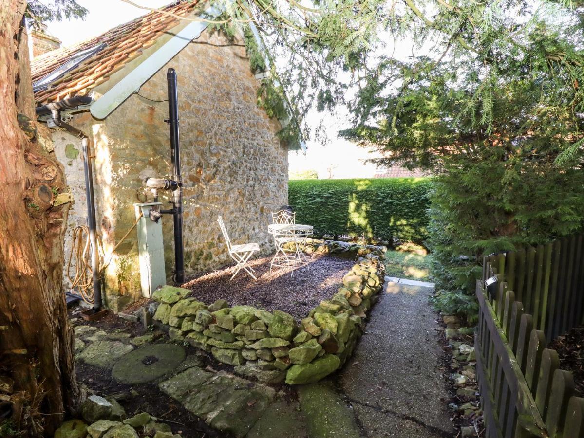 Old Blacksmiths Cottage 马克特拉森 外观 照片